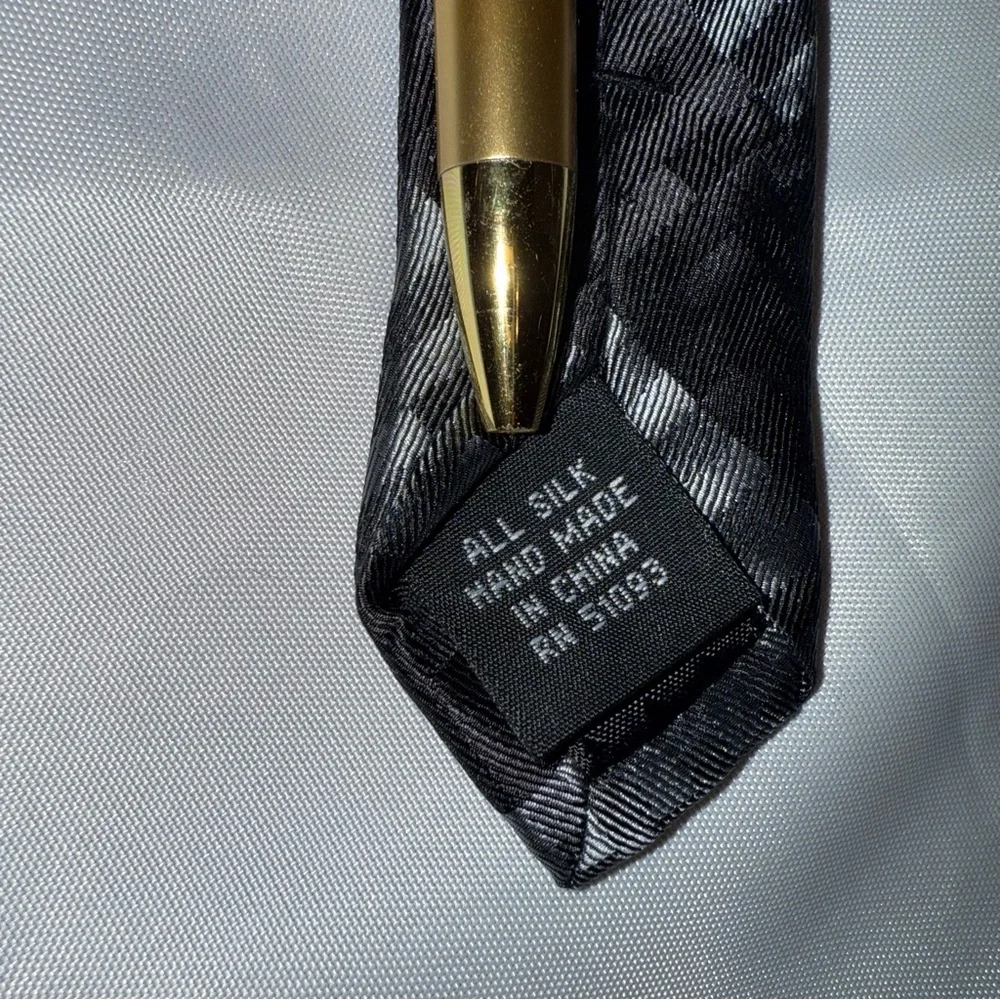 Croft & Barrow Mens Striped Black Gray Silver Silk Tie ( Shirt‎ NOT Included)
